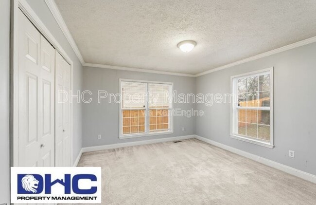 Foto del edificio - 1352 Elizabeth Ln