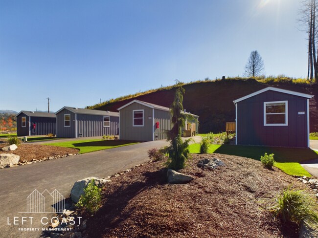 Foto del edificio - 2368 Salmon River Hwy