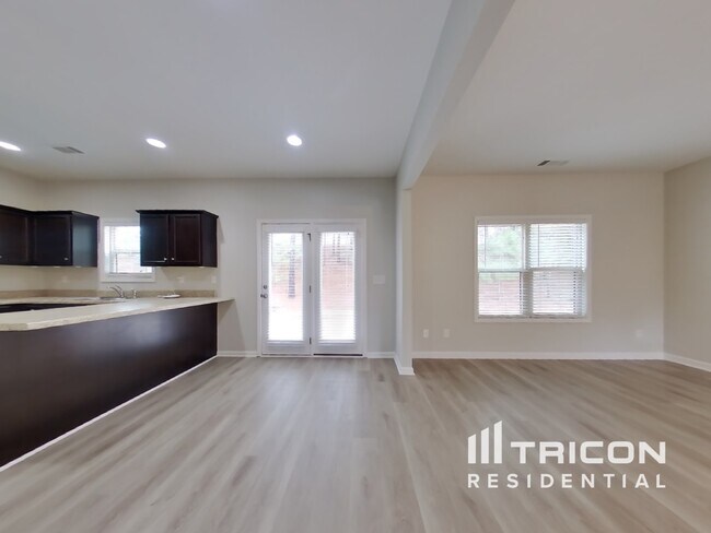 Foto del edificio - 103 Andrews Ct