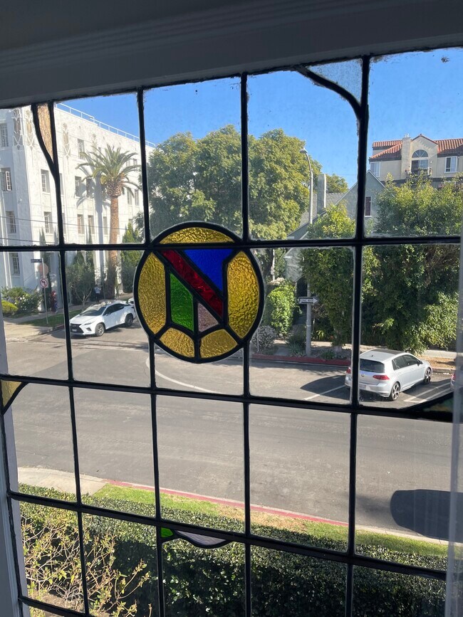 Foto del edificio - 5754 W 4th St