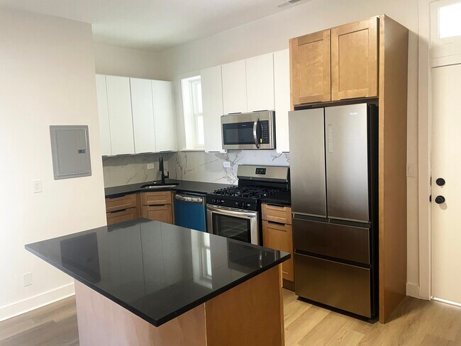 Foto del edificio - 1454 N Kedzie Ave