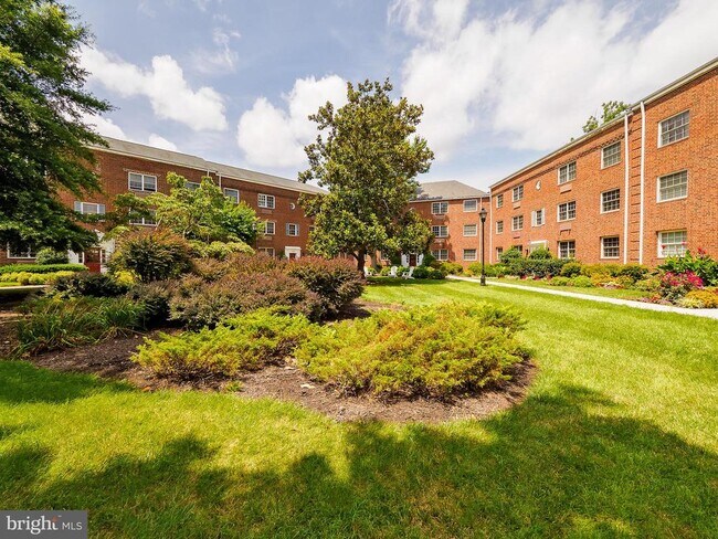 Foto del edificio - 1608 W Abingdon Dr