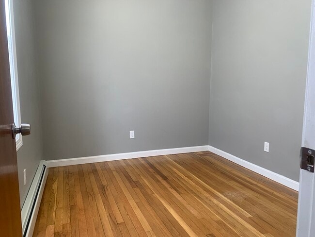 Building Photo - 350 Bay