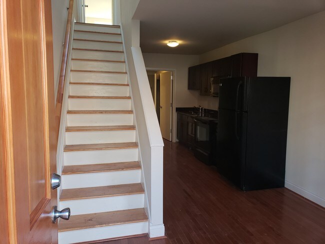 Foto del edificio - 437 Pitman Pl