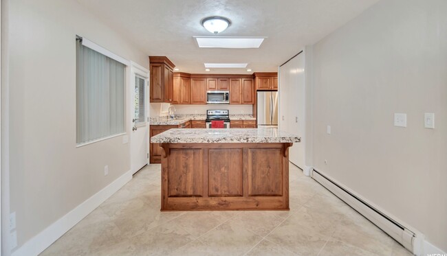 Kitchen - 1711 S Wasatch Dr