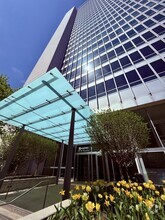 Building Photo - 500 W Superior St