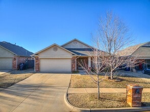 Building Photo - 18113 Montoro Way