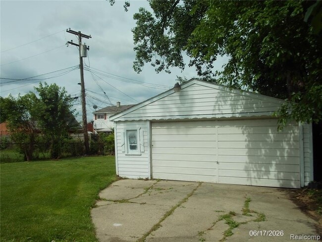 Building Photo - 26751 Belanger St