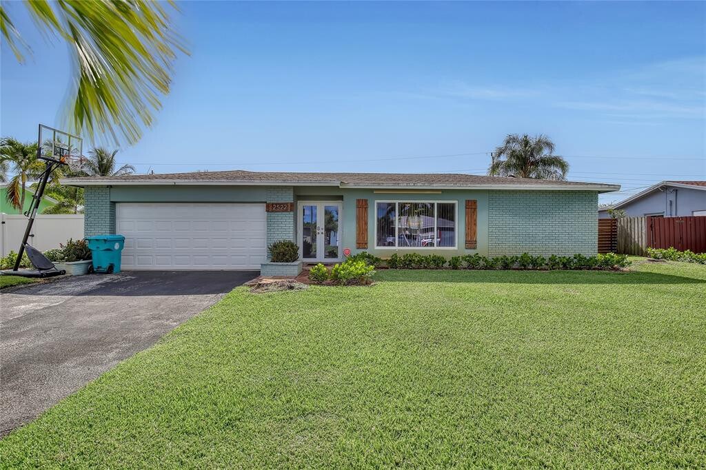 Primary Photo - 2522 SW 11th Ct