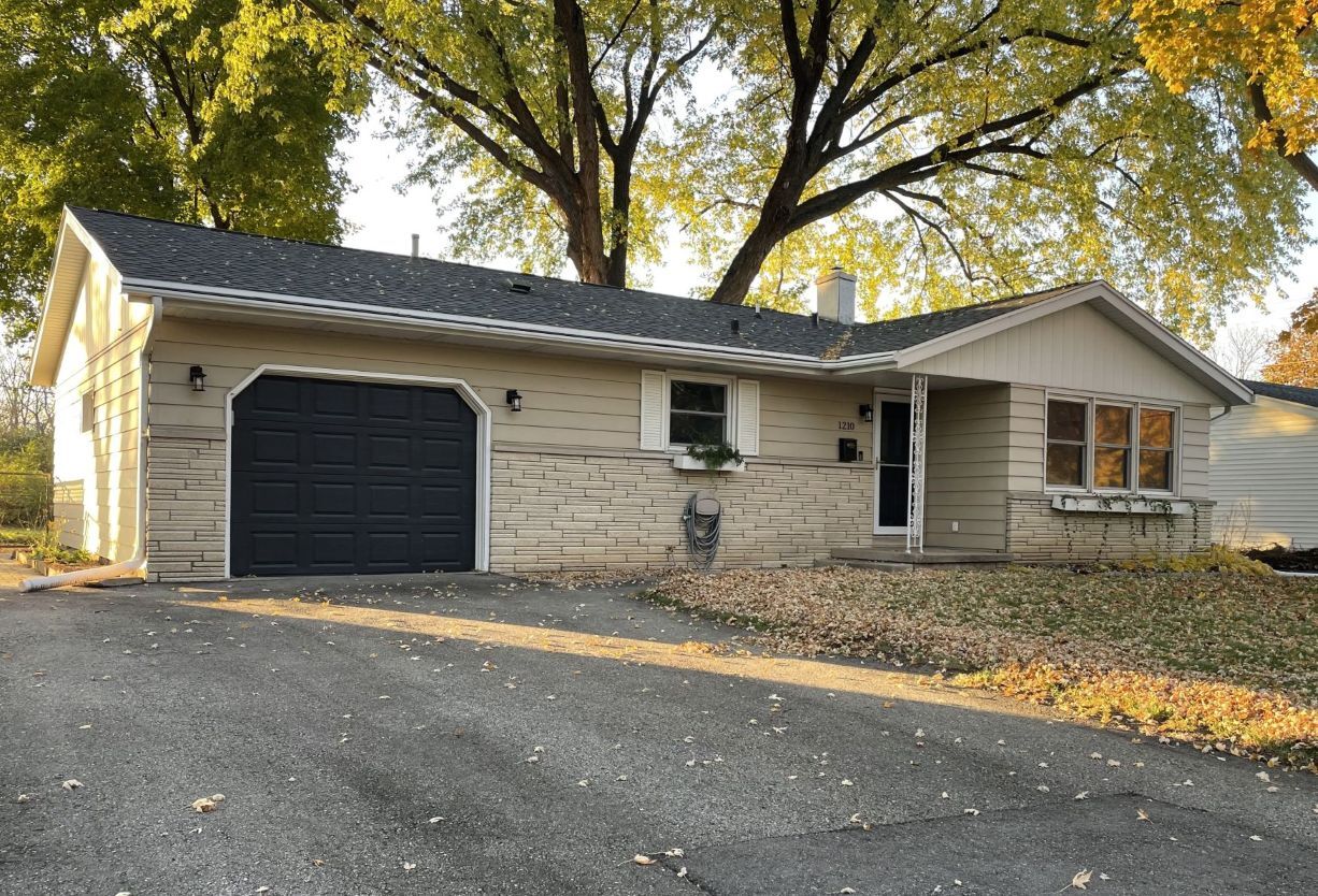 Foto principal - 1210 Acewood Blvd