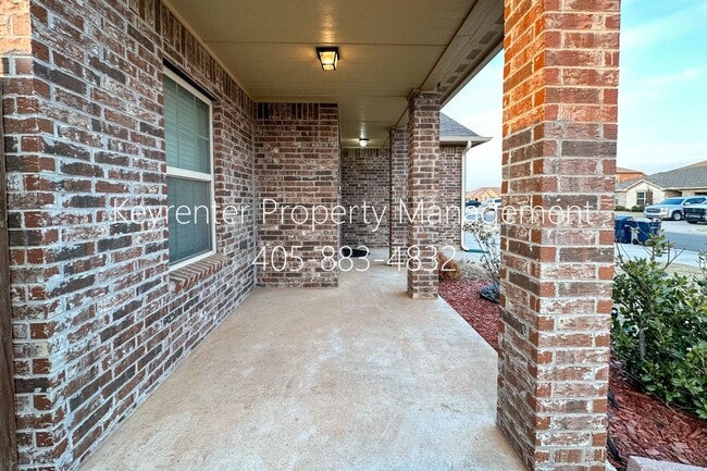 Building Photo - Stunning 5BD, 2 1/2 BTH Home Seconds away from John Kilpatrick Turnpike in YUKON!