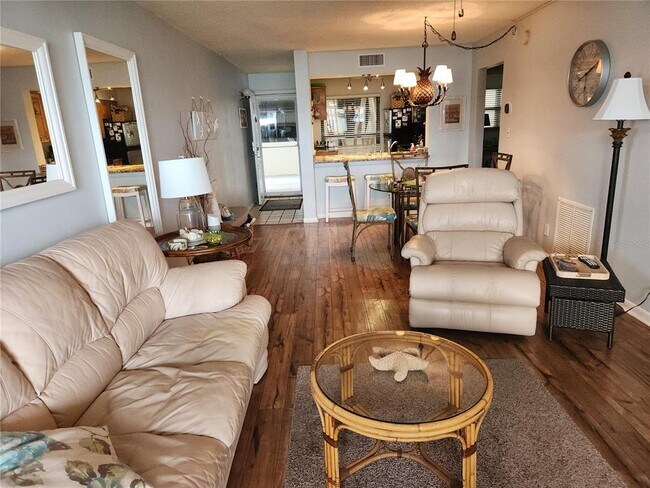 Building Photo - 6291 Bahia Del Mar Cir N