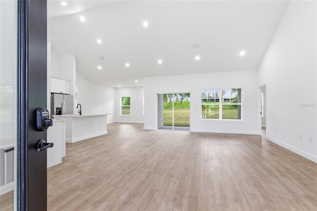 Building Photo - 4826 SW 131st Pl