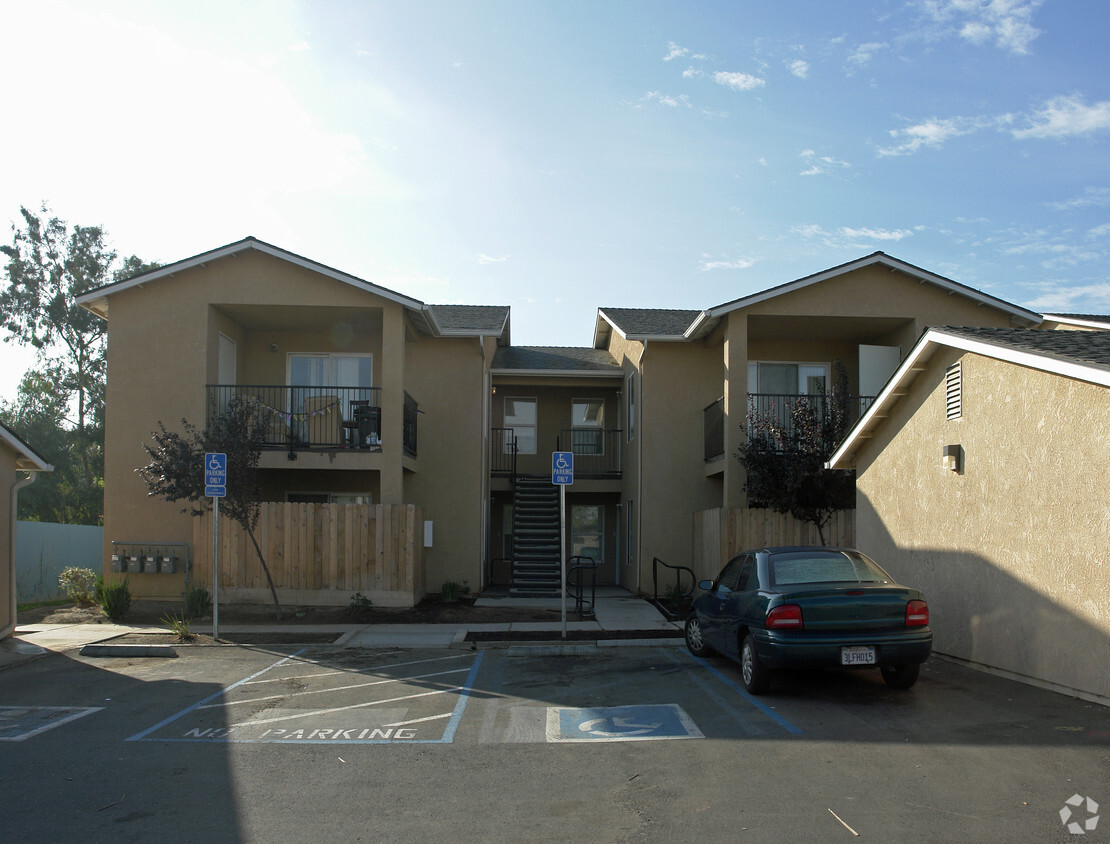 Building Photo - 4887 N Polk Ave