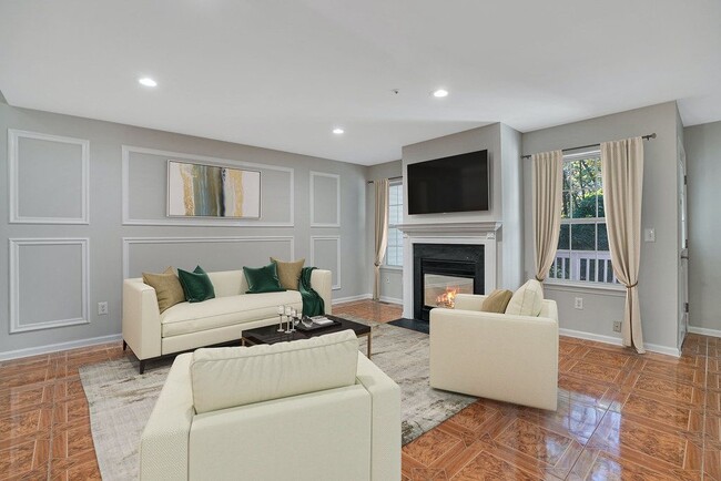 Building Photo - 3804 Scenic Ct