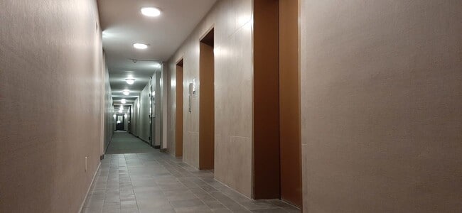 Typical Corridor - 3000 Dufferin St