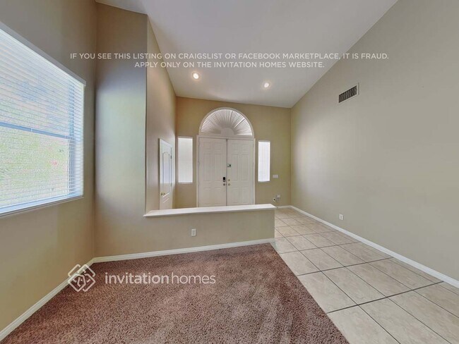 Building Photo - 915 Golden Poppy St