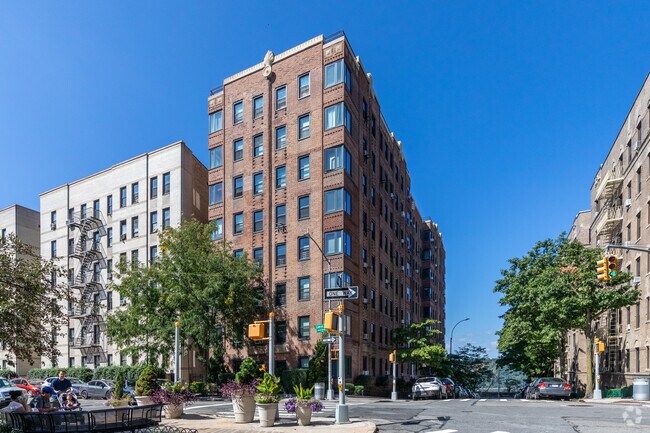 250 Cabrini Boulevard