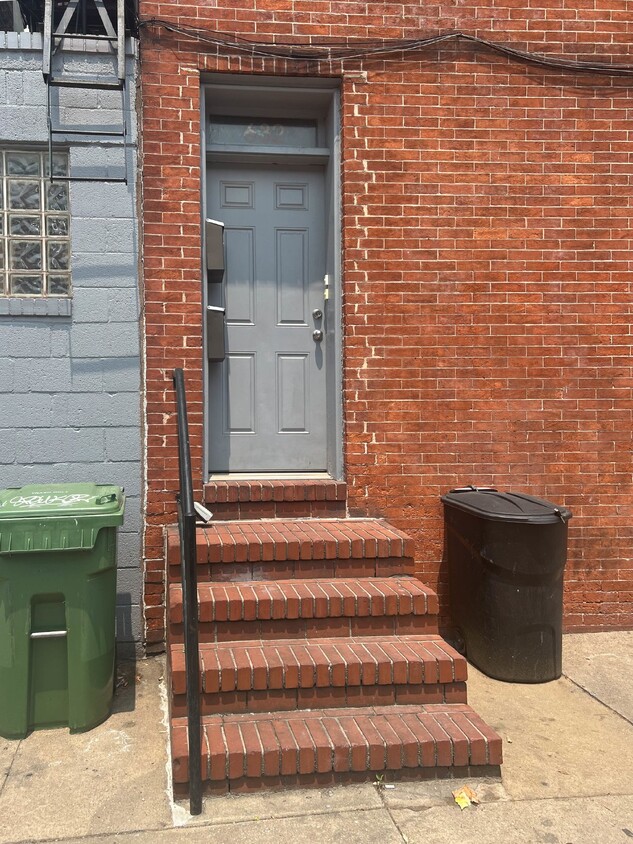 Foto principal - 2BD/1BA Spacious, Fabulous Fells Point Apa...