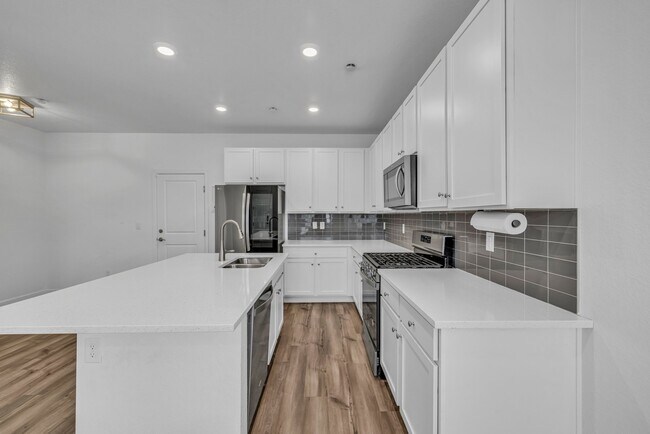 Foto del edificio - 18152 Caffey Dr