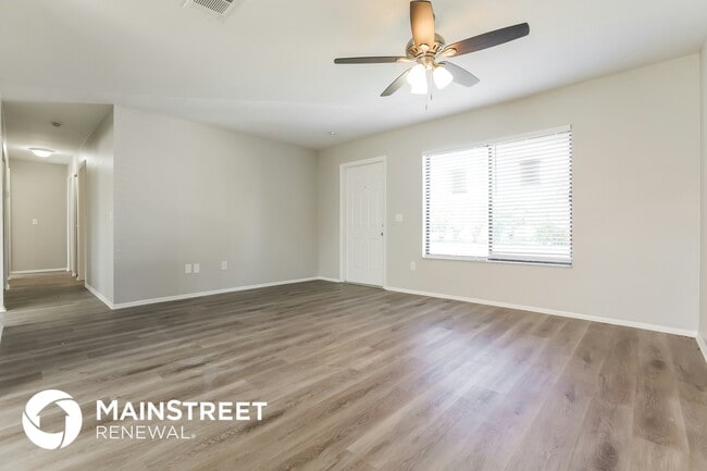 Building Photo - 5945 Spearman Cir