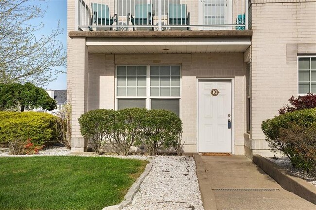 Foto del edificio - 216 Adams Pointe Blvd