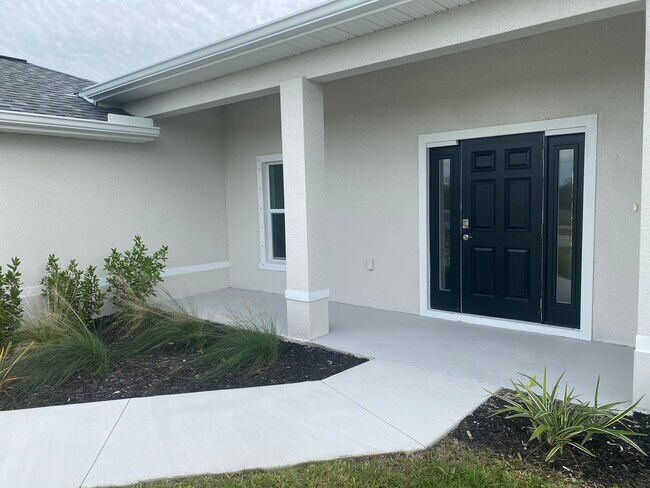 Foto del edificio - 2926 Diplomat Pkwy W