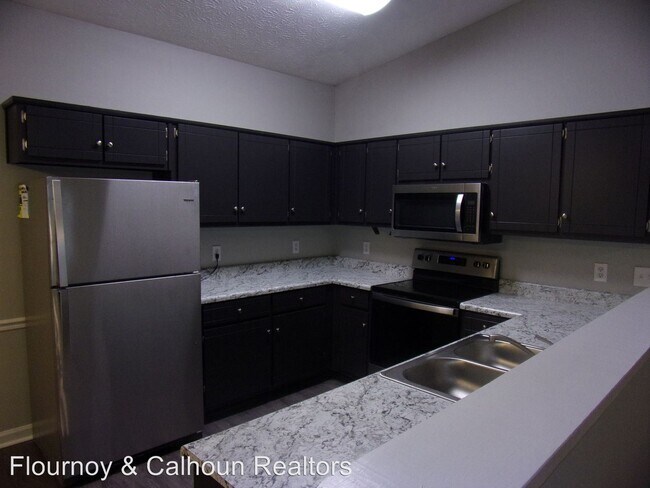Building Photo - 6100 Trestlewood Dr