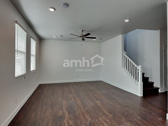 Foto del edificio - 2139 W Magdalena Lane