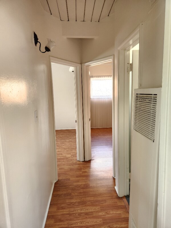 1909 Beachwood Dr Unit 19, Los Angeles, CA 90068 Room for Rent in Los