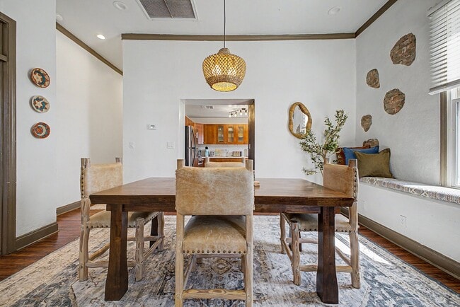 Foto del edificio - 1150 E Pierce St