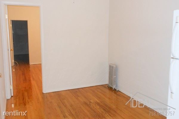 Building Photo - 417 Humboldt St