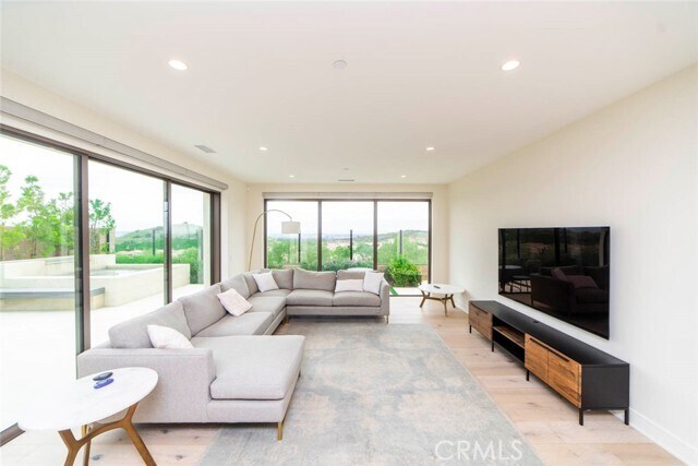 Building Photo - 149 Oceano