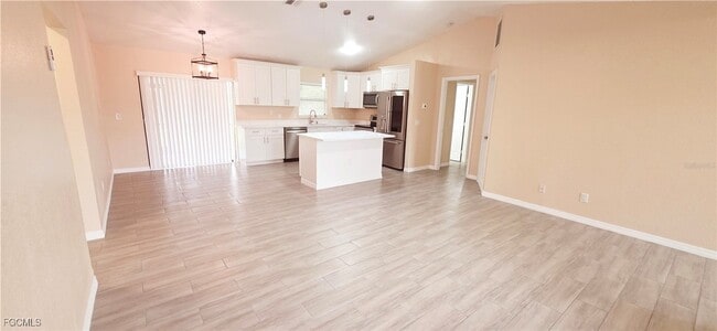 Foto del edificio - 930 SW 34th St