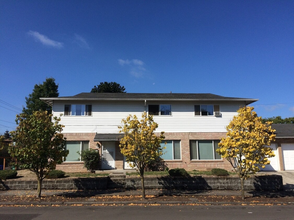 Primary Photo - 5505-5509 NE 12th Av