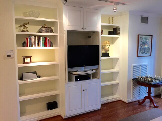 Foto del edificio - 2301 N St NW