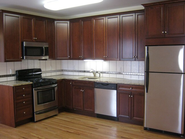 kitchen - 67 Pond Rd