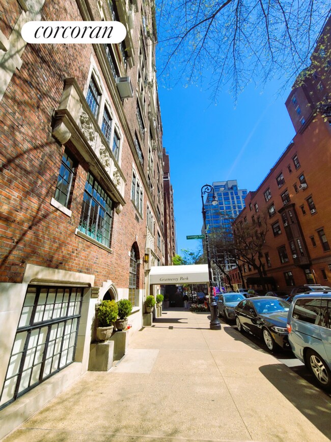 Foto del edificio - 225 E 21st St