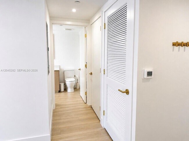Foto del edificio - 90 NE 32nd St
