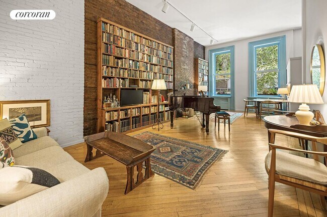 Foto del edificio - 68 W 11th St