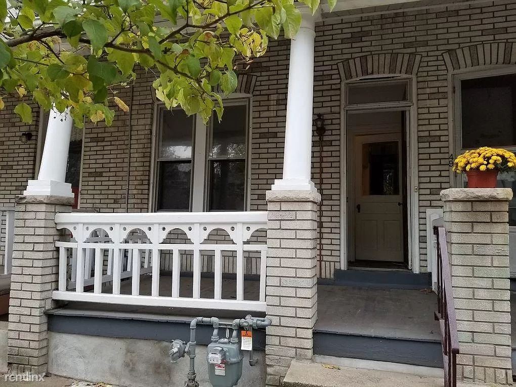 Primary Photo - 3 br, 2 bath Townhome - 47 W Goepp St