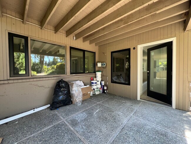 Foto del edificio - 4204 85th Ave SE