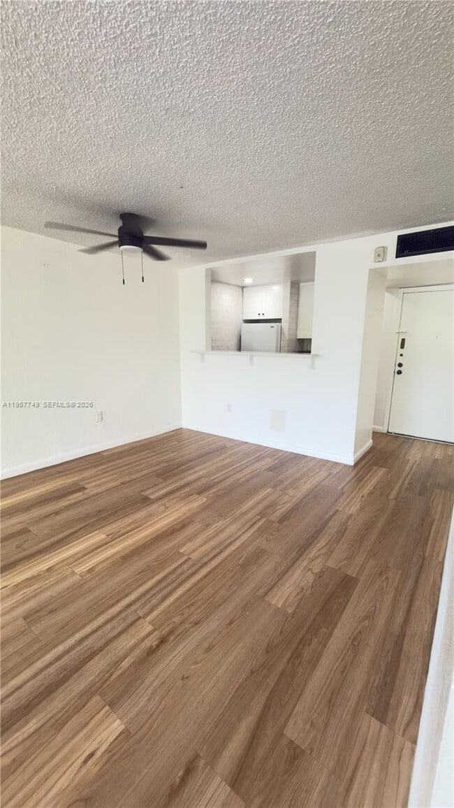 Building Photo - 10400 SW 108th Ave