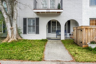 Building Photo - 733 Ralston Ct