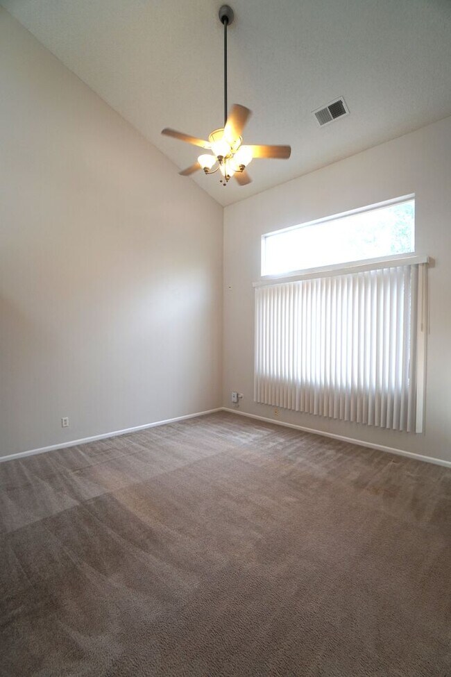 Building Photo - 7184 Westerner Dr