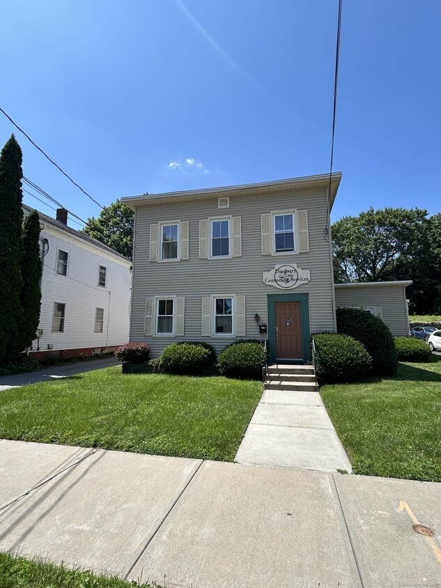 Building Photo - 239 Main St