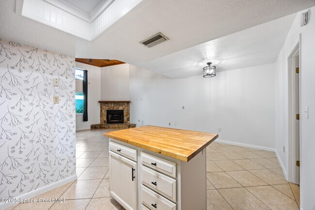 Foto del edificio - 123 Adams Ave