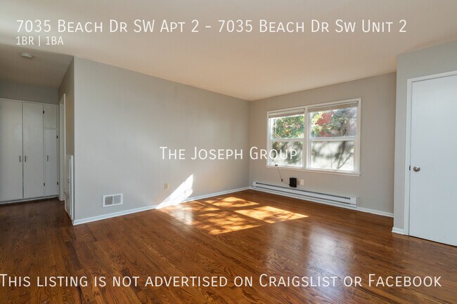 Building Photo - 7035 Beach Dr SW