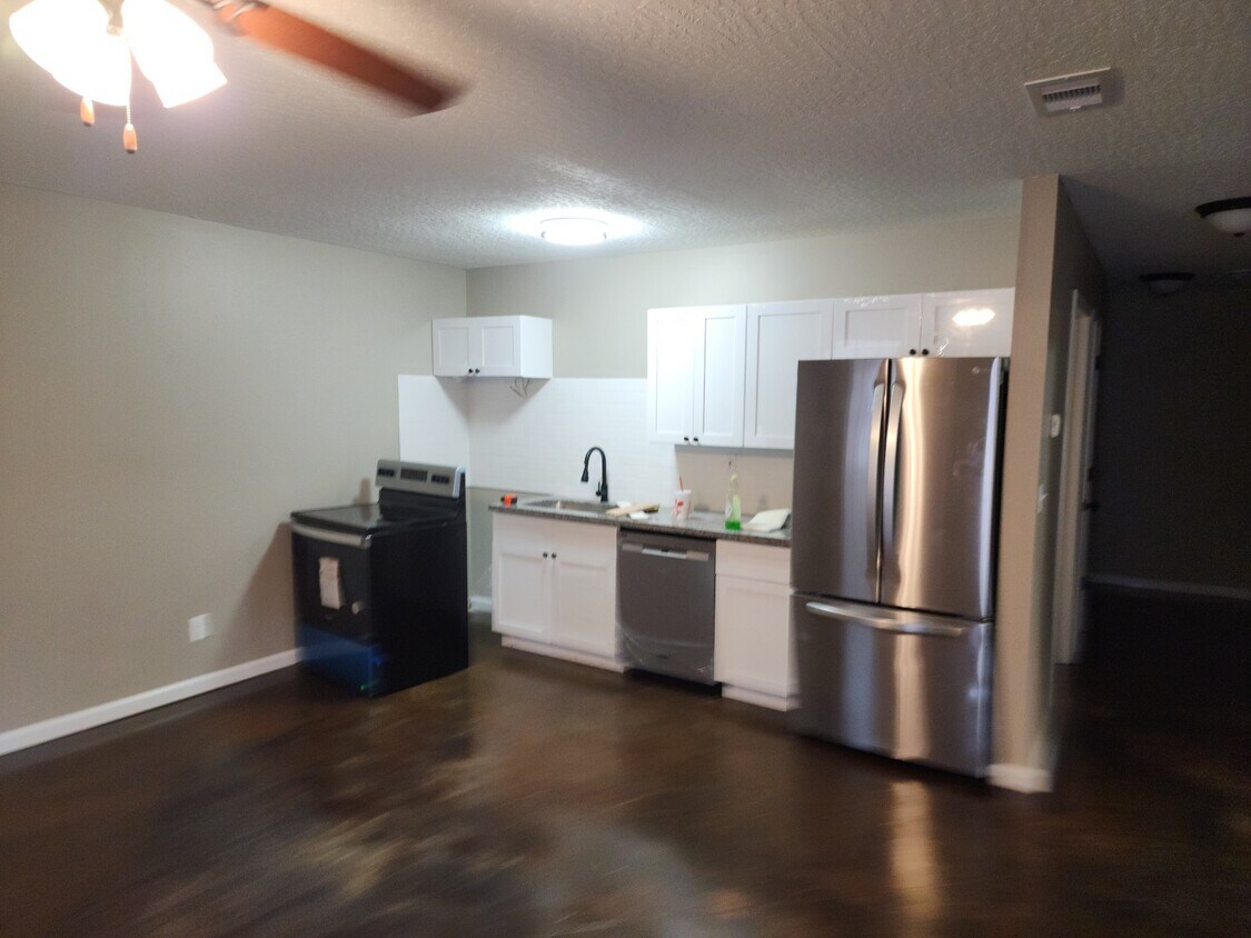 Brand New Kitchens - 239 Hartfield Rd