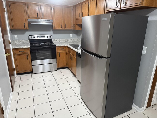 Building Photo - 1415 Pullen Rd